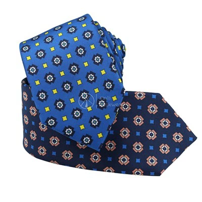 Gravata com estampa floral